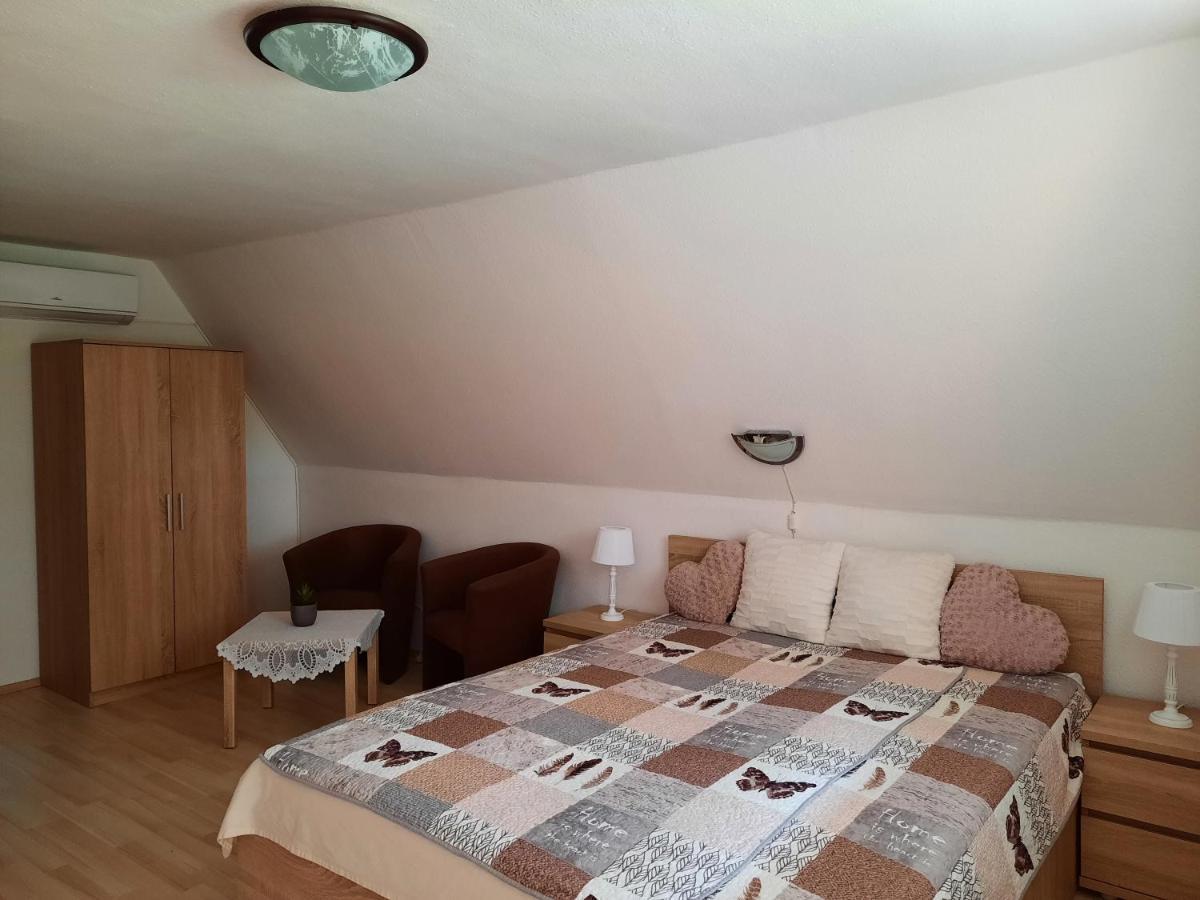 Dora Apartmanhaz Zalakaros Eksteriør bilde