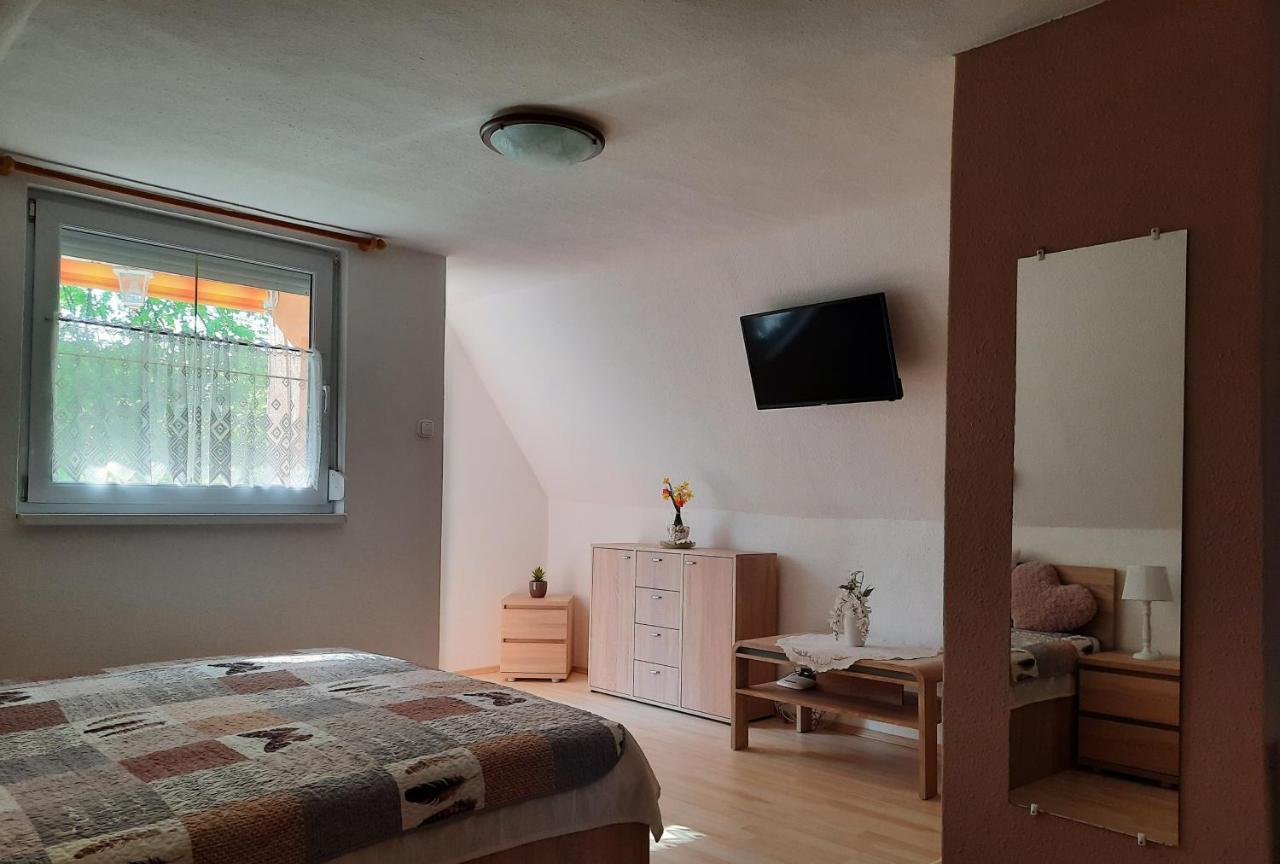 Dora Apartmanhaz Zalakaros Eksteriør bilde