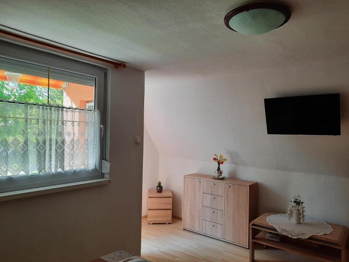 Dora Apartmanhaz Zalakaros Eksteriør bilde